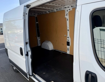 Image véhicule Opel MOVANO (7) Image véhicule Opel MOVANO (7)