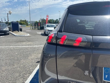 Image véhicule  Peugeot 2008 (15)