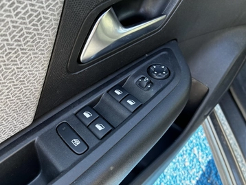 Image véhicule  Citroën C4 (16)