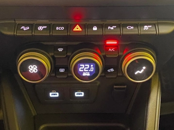 Image véhicule Dacia DUSTER (23) Image véhicule Dacia DUSTER (23)