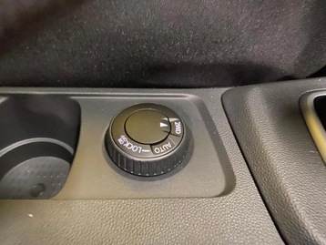 Image véhicule Dacia DUSTER (46) Image véhicule Dacia DUSTER (46)