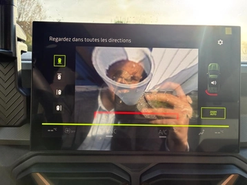 Image véhicule  Dacia BIGSTER (38)