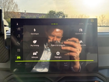 Image véhicule  Dacia BIGSTER (24)