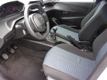 Image véhicule  Peugeot 208 (10)