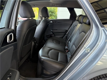 Image véhicule  Kia CEED SW HYBRIDE RECHARGEABLE (5)