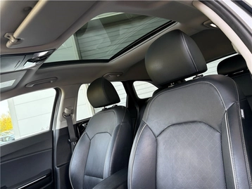 Image véhicule  Kia CEED SW HYBRIDE RECHARGEABLE (18)