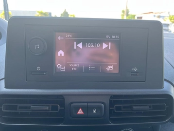 Image véhicule  Peugeot PARTNER (26)