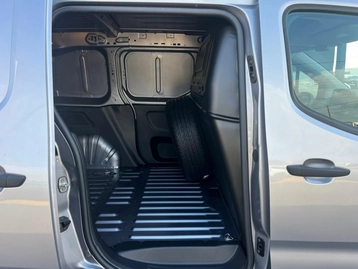 Image véhicule  Peugeot PARTNER (19)