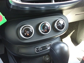 Image véhicule  Fiat 500X (12)