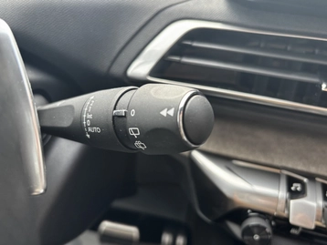 Image véhicule  Peugeot 5008 (18)