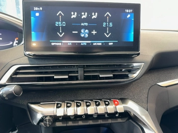 Image véhicule  Peugeot 3008 (12)
