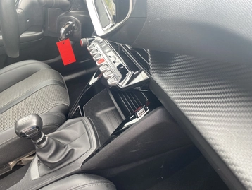 Image véhicule  Peugeot 208 (13)
