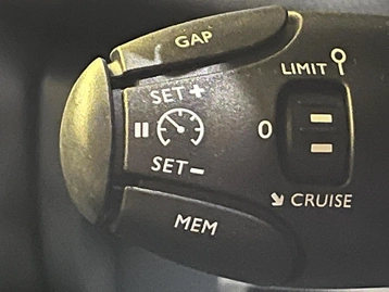 Image véhicule Citroën C5 AIRCROSS (16) Image véhicule Citroën C5 AIRCROSS (16)