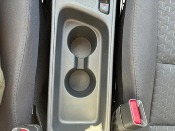 Image véhicule  Toyota YARIS CROSS (33)