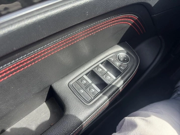 Image véhicule  Renault ARKANA (19)