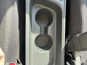 Image véhicule  Toyota YARIS CROSS (35)