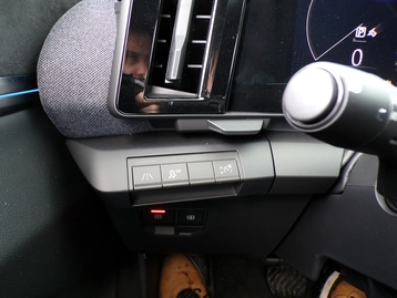 Image véhicule  Renault MEGANE E-TECH (13)