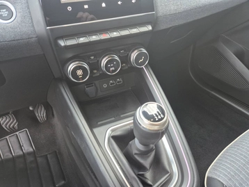 Image véhicule  Renault CLIO (10)