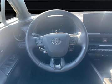 Image véhicule Toyota C-HR (11) Image véhicule Toyota C-HR (11)