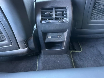 Image véhicule Peugeot 308 (43) Image véhicule Peugeot 308 (43)