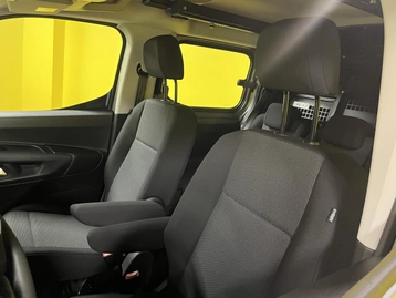 Image véhicule Fiat DOBLO (46) Image véhicule Fiat DOBLO (46)