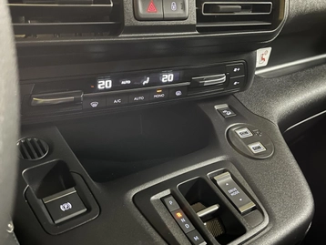 Image véhicule Fiat DOBLO (24) Image véhicule Fiat DOBLO (24)