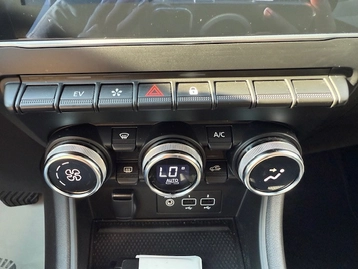 Image véhicule  Renault CAPTUR (18)
