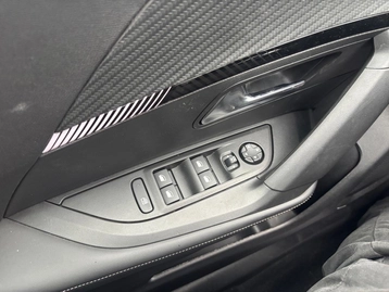 Image véhicule  Peugeot 2008 (19)