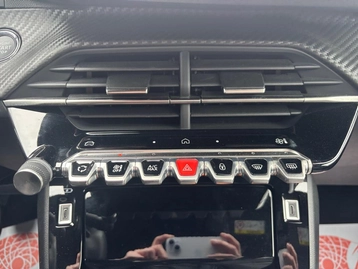 Image véhicule  Peugeot 2008 (34)