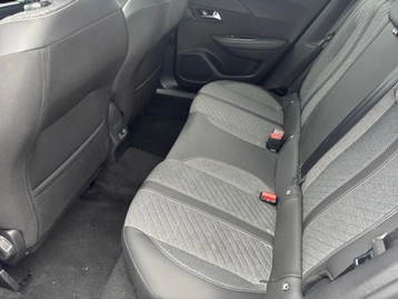 Image véhicule  Peugeot 2008 (18)