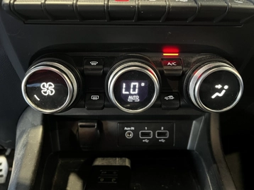Image véhicule  Renault ARKANA (27)