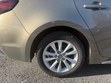 Image véhicule  Toyota COROLLA (8)