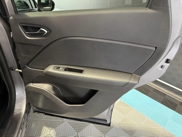 Image véhicule  Renault CAPTUR (37)