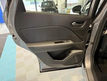 Image véhicule  Renault CAPTUR (48)
