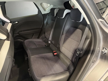 Image véhicule  Renault CAPTUR (51)
