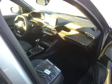 Image véhicule  Peugeot 2008 (3)