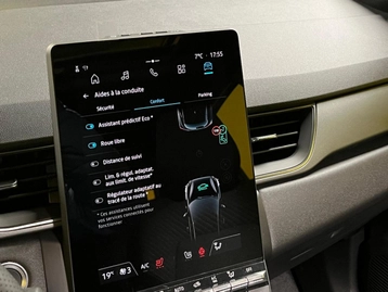Image véhicule  Renault CAPTUR (32)