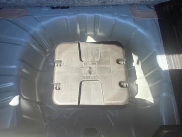 Image véhicule  Renault CLIO (38)