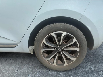 Image véhicule  Renault CLIO (7)