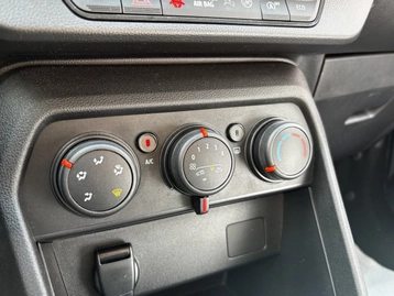 Image véhicule  Dacia SANDERO (22)
