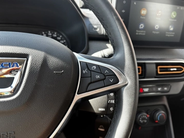 Image véhicule  Dacia SANDERO (12)