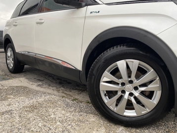 Image véhicule  Peugeot 5008 (6)