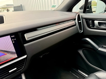Image véhicule  Porsche CAYENNE COUPE (15)