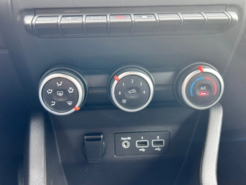 Image véhicule  Renault CLIO V (12)