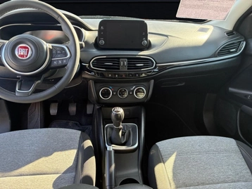 Image véhicule  Fiat TIPO (25)