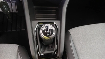 Image véhicule  Renault CLIO V (16)
