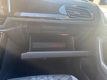 Image véhicule  Volkswagen T-ROC (28)