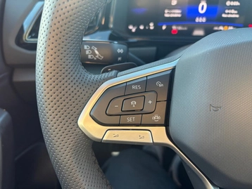 Image véhicule  Volkswagen T-ROC (17)