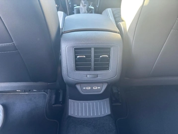 Image véhicule  Volkswagen T-ROC (29)