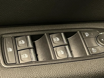 Image véhicule  Renault CAPTUR (8)